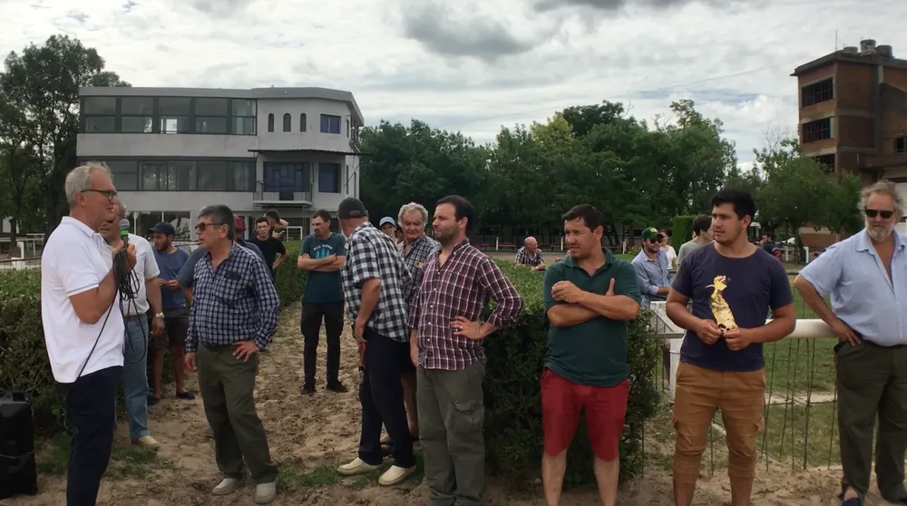 Screenshot 2023-12-03 at 00.12.42