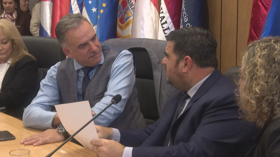 ANUNCIOS EN CONGRESO.jpg