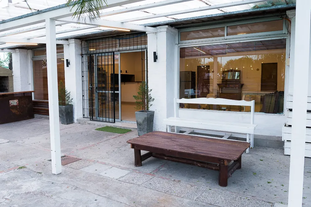 Galeria con vistas de acceso al salón xx