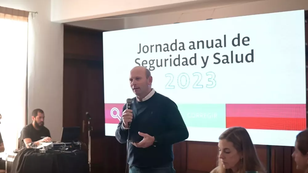 Screenshot 2023-04-30 at 00.34.38